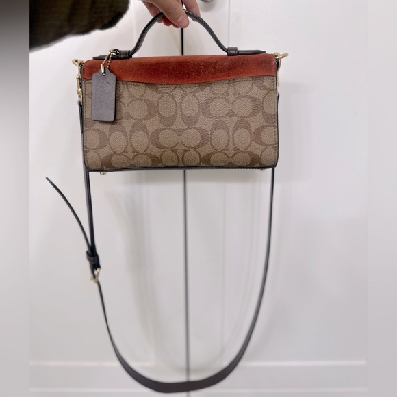 Kleo Top Handle In Signature Canvas - Picture 4 of 4